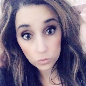 Meet your Posher, Carolyn